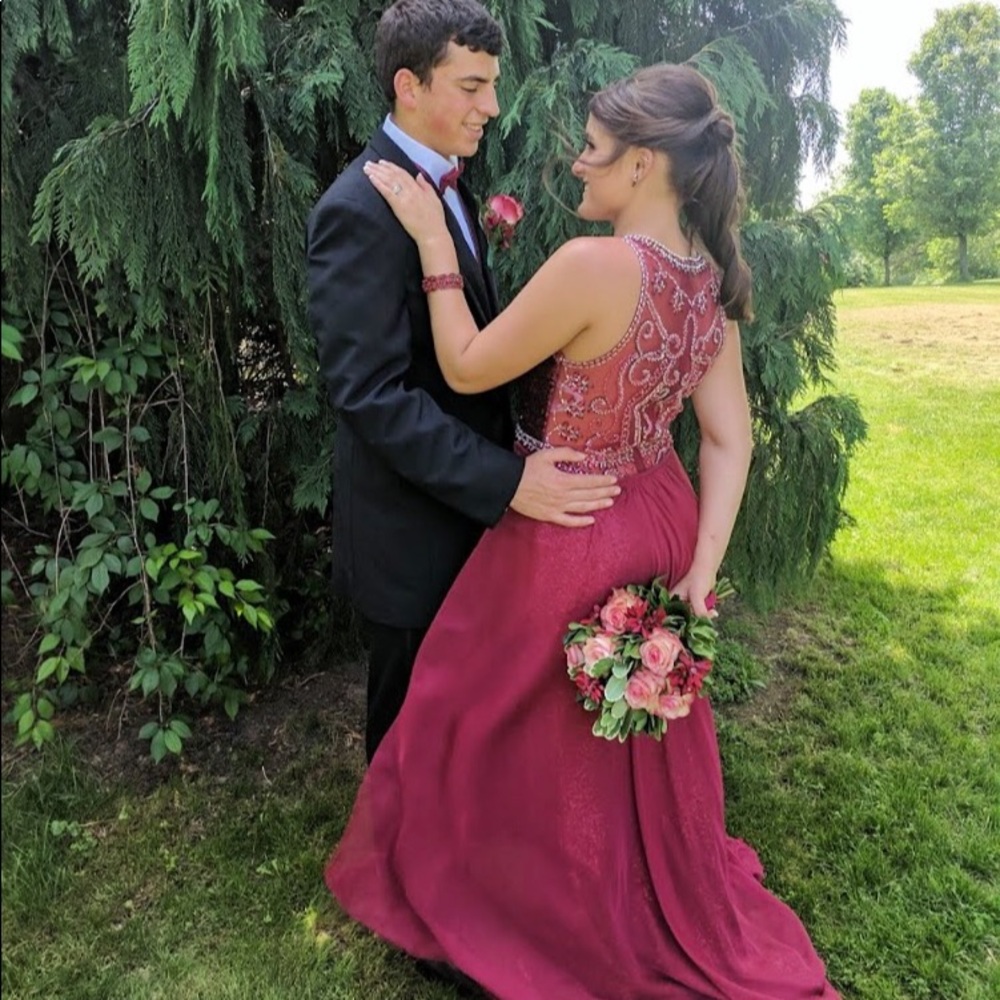 Red prom dress